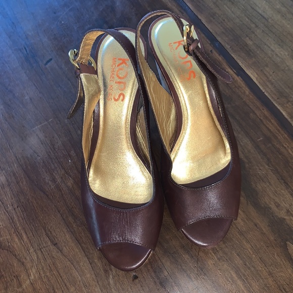 KORS MICHAEL KORS SHOES EUC - Picture 2 of 12